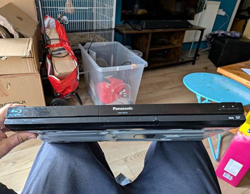 Panasonic DMP-BD45 Blu-ray Player Black HDMI USB SD Slot Plays CD DVD