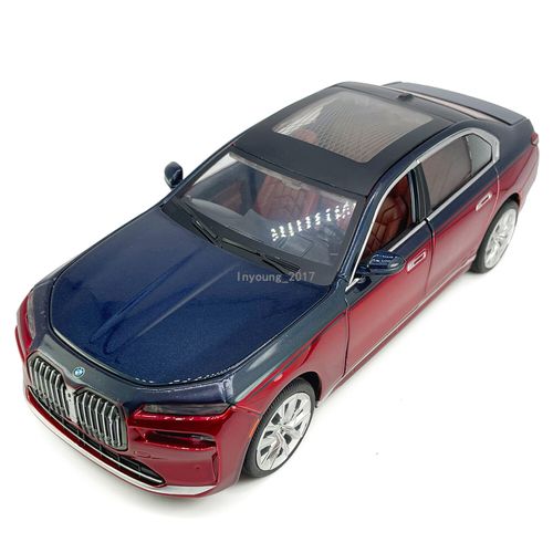 1:24 BMW i7 G70 EV Model Car Metal Diecast Toy Cars Toys for Boys Kids Gifts Red — image 3