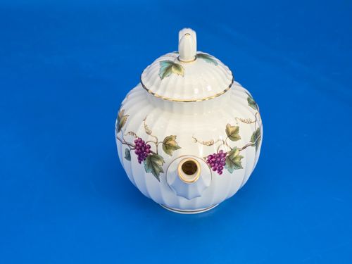 Royal Worcester Bone China BACCHANAL Pattern Teapot - 16 cm Tall — image 5