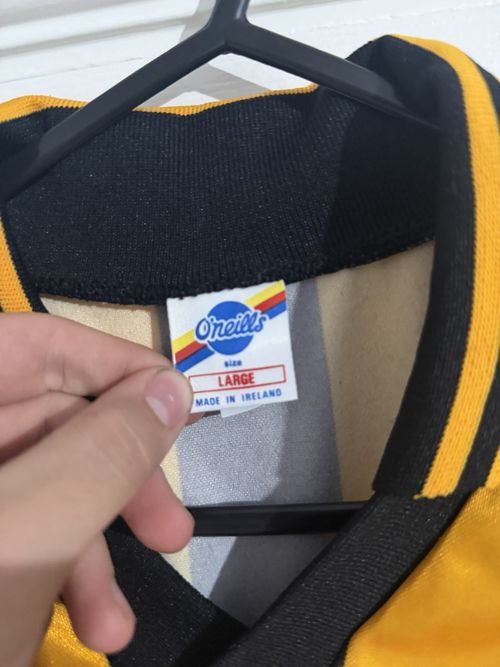 Rare Vintage 1990s Kilkenny GAA Hurling Jersey - Long Sleeve - Made In Ireland — image 2