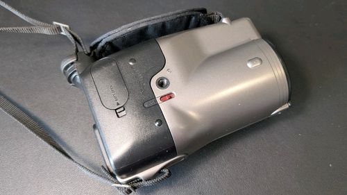 Canon Autoboy JET 135/ Photura 135/Epoca 135 Film Camera (Excellent Condition) — image 3