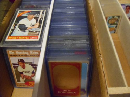 COLOSSAL VINTAGE SPORTSCARDS COLLECTION WITH OLD UNOPENED PACKS! FREE MANTLE! — image 11