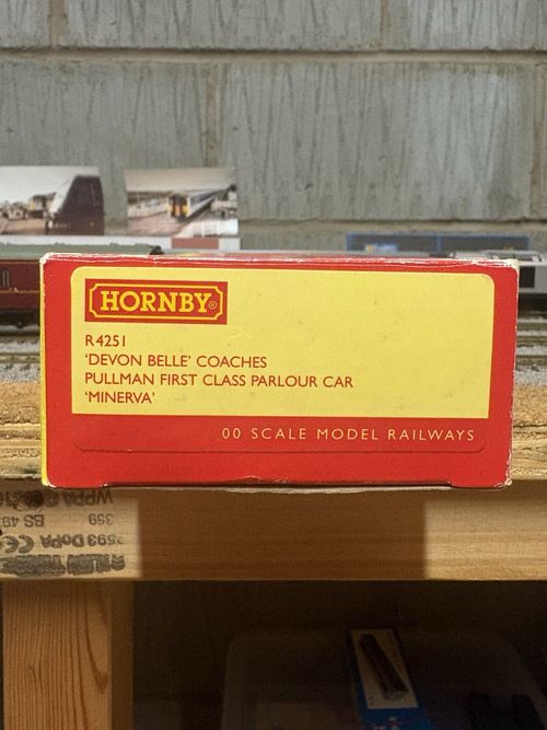 Hornby Pullman First Class Parlour Car Minerva — image 2