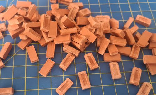 600 1:16th Scale Miniature Reclaimed Style Diorama Bricks — image 6