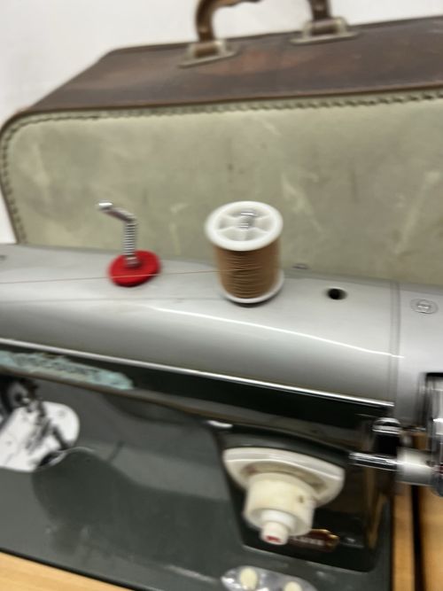 Vintage Viscount Vimatic Precision De Luxe Sewing Machine Case Retro Working — image 17
