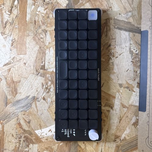 Worklouder XYZ Work Board PCB Kit r2 + Keycaps wrk. mx legend — image 2