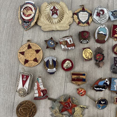 USSR Mixed Badges And Pins — image 2
