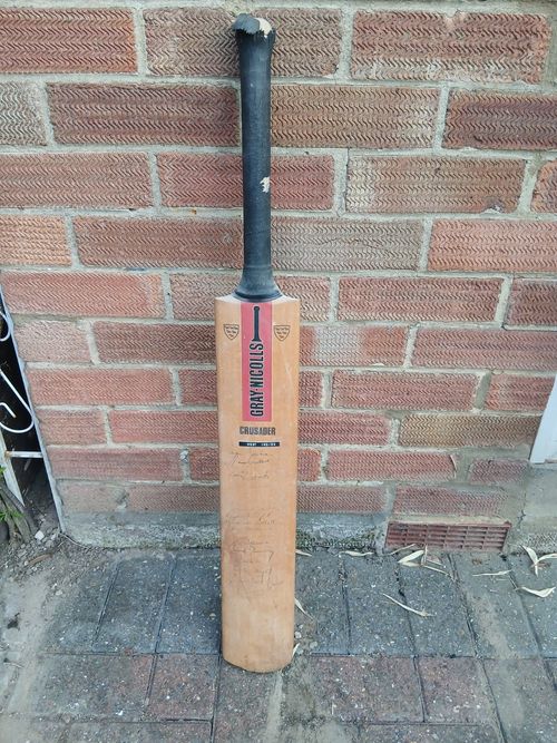 Gray Nicolls Cricket Bat Signed West Indies / New Zealand — image 1