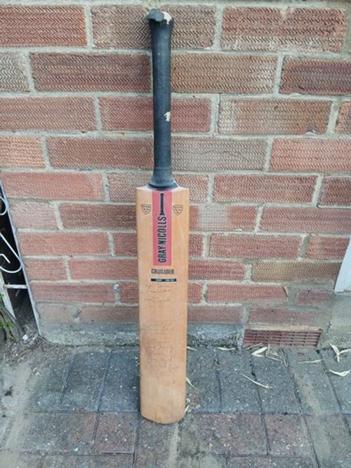 Gray Nicolls Cricket Bat Signed West Indies / New Zealand