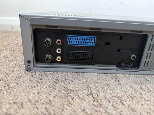 Sony SLV-D950G1 DVD VHS Combi Player *DVD Player Not Working* No Remote — image 13