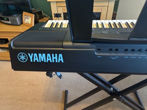 Yamaha PSR-E473 Portable Digital Keyboard — image 4