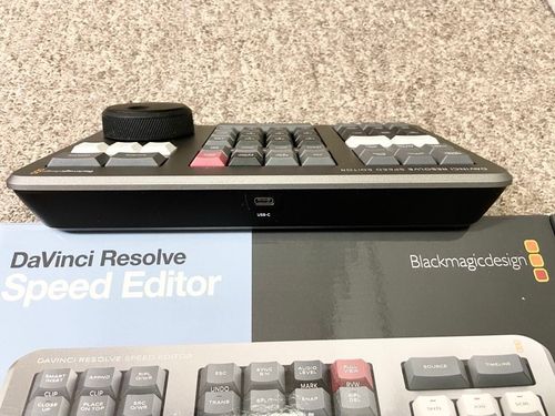 Blackmagic Design DaVinci Resolve Speed Editor with USB-C Cable and Original Box — image 2