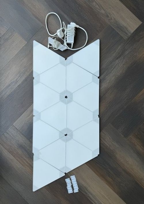 Nanoleaf Aurora Original Light Panels 9 Triangle Starter Kit Controller Gen 1