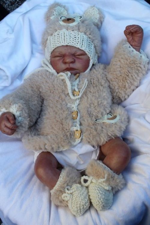 lillbees hand knitted beige cream  faux fur bear baby set jacket hat shoes 0/3m