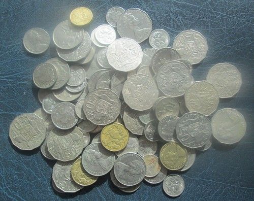Lot of 22.30 AUSTRALIA Dollars in Coins - Holiday Money or Collect - AUD