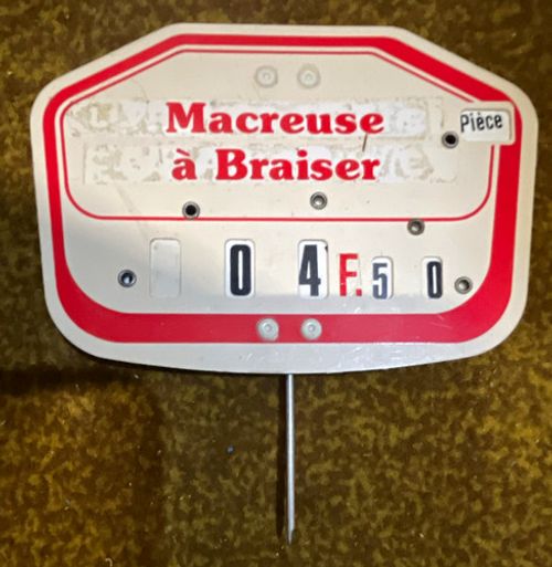 Macreuse French Butcher/Meat Advertising Price Sign “Macreuse à Braiser” Red
