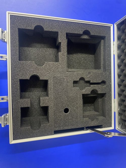 Small Silver Flight Case with Foam Insert - Inside size 280x300x75mm - Portable  — image 3
