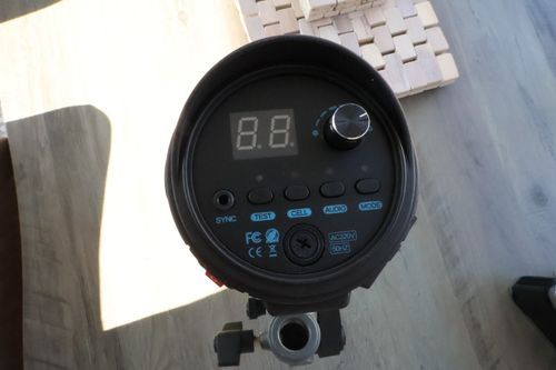 Neewer N300W Studio Strobe Flash + N250W  studio strobe flash — image 3