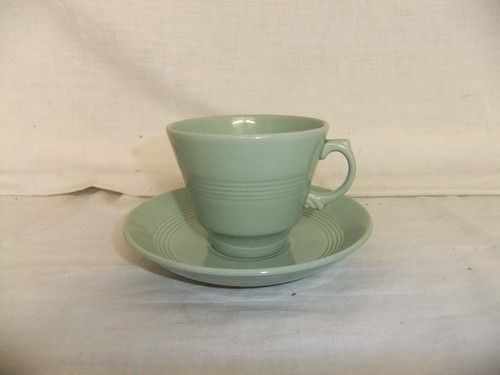 Woods Ware - Beryl - vintage green pottery tableware, stamps may vary - 9A2A #