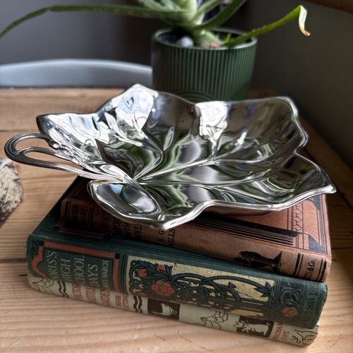 Vintage Silver Plated Leaf Dish Boxed Grape Handle Trinket Tray Candy Bowl Retro — image 5