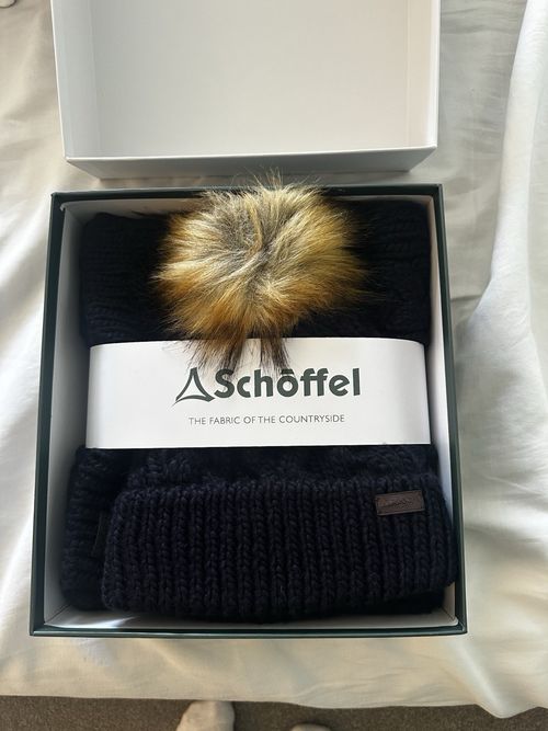 Schöffel Bakewell 2pc Hat & Scarf Set Cable Knit Pom-Pom Navy One Size — image 3