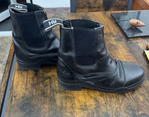HY Black Leather Front Zip Paddock/Jodhpur Riding Boots Unisex UK 5 — image 2