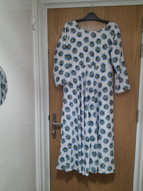 Floral Summer Dress Size 14/16 — image 5