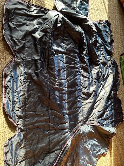 6ft 3 Horseware Rambo Supreme Medium Weight 250 grams Varilayer 1680D — image 3