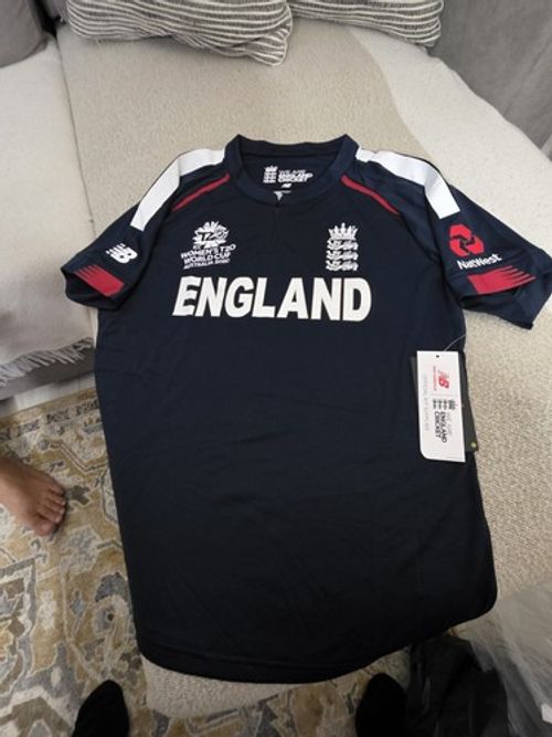 England Women’s Cricket 2020 T20 World Cup New Balance Shirt – Size L – BNWT