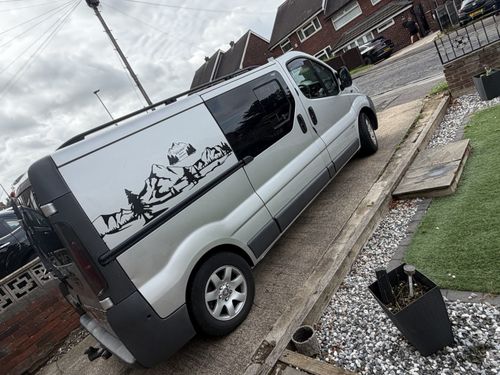 Vauxhall Vivaro Camper Van 2.5 Diesel 2006 — image 2