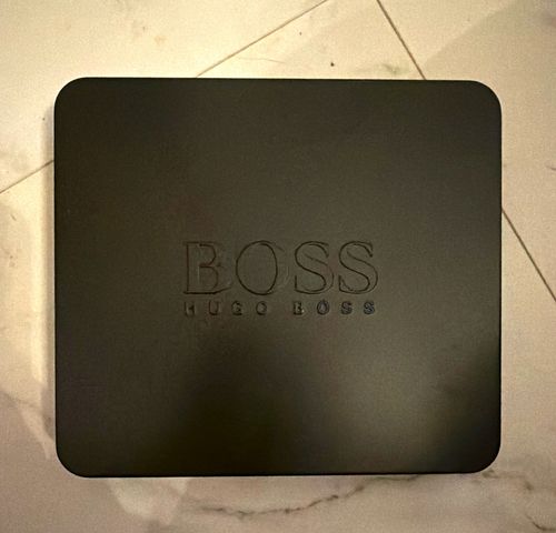 HUGO BOSS BOSS Men’s Gift Set Hip Flask & Socks in Black Rectangular Box — image 1