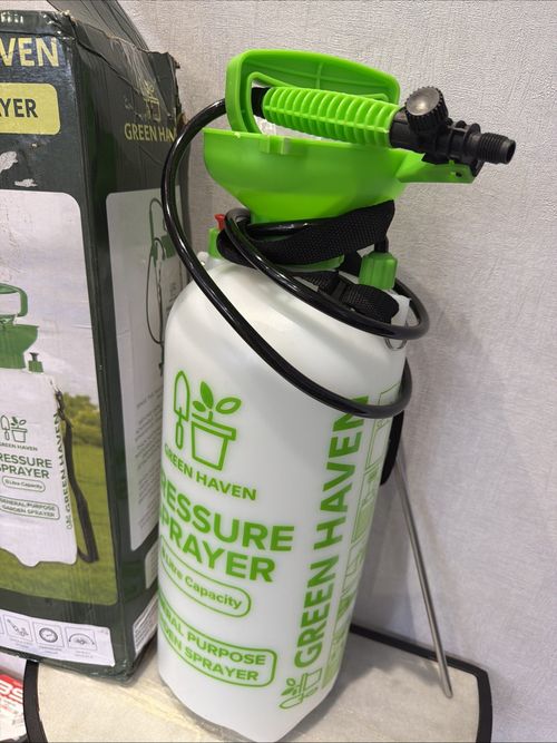 8L Pressure Sprayer Pump Action Manual Garden Sprayer Strap GREEN HAVEN — image 9