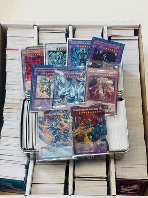 YUGIOH 1000 Card 50 Holo Minimum Common MEGA COLLECTION SALE Joblot Bundle QCR