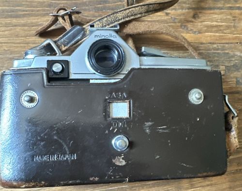 Minolta SR-7 Vintage Camera no lens spares or repairs — image 3
