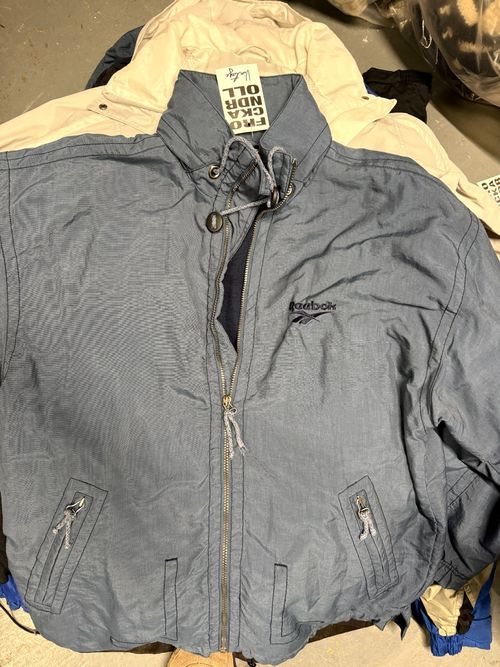 Vintage Branded jackets north face helly hansen etc x 25 — image 5