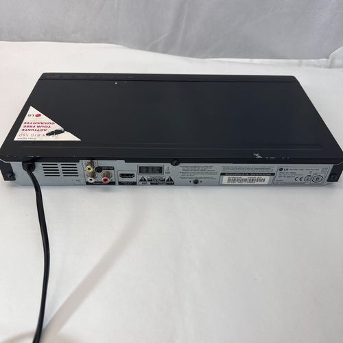 LG BD650 3D-Capable Blu-ray Disc Player HDMI 1920x1080 Black with Remote + Cable — image 6