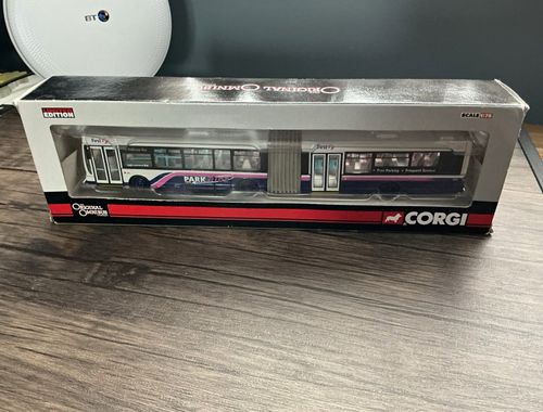 1:76 Scale Model Bus : First Group YORK (Askham Bar) OM41306B — image 1