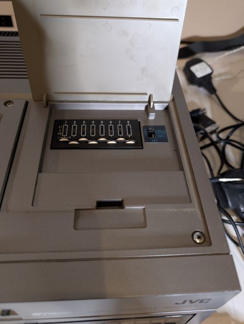 JVC HR-7350EK Top Loading VHS VCR Video Cassette Recorder partly tested — image 6