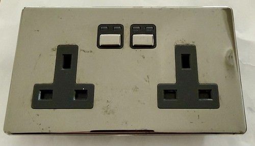LIGHTWAVE RF Siemens 2 GANG 13A DOUBLE SOCKET Polished Chrome JSJSLW270
