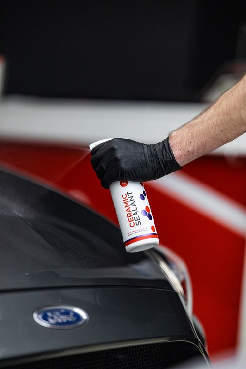 Gtechniq C2 Ceramic Sealant Car Shine Coating UV Rays & Dirt Protection 250mL — image 4