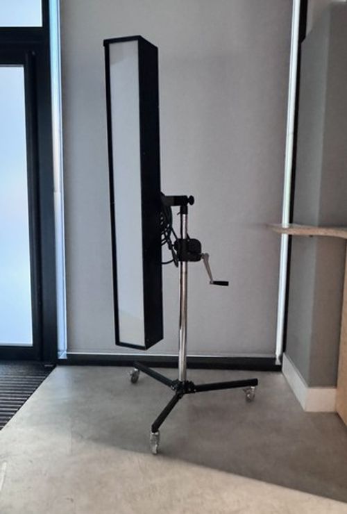 Broncolor Striplight 1.6m For sale .. Flash tubes and mod lights all working.