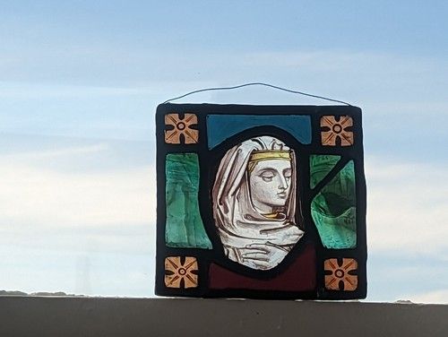 Exceptional Compact Victorian Stained Glass Panel With Painted Portrait