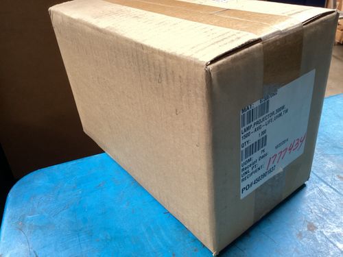 Genuine Original Panasonic ET-LAD7500W Projector Lamp Bulb ( TWO PACK) (((NEW))) — image 2