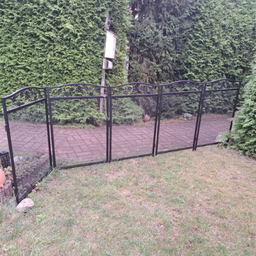 5x Garden Fence Metal Wire Panels with Gate Yard Pet Dog Playpen Animal Barrier — image 2