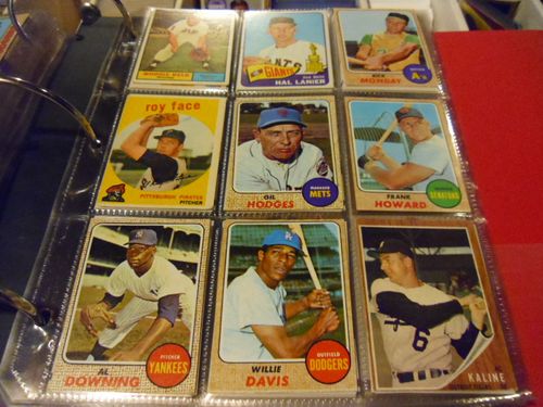 COLOSSAL VINTAGE SPORTSCARDS COLLECTION WITH OLD UNOPENED PACKS! FREE MANTLE! — image 12