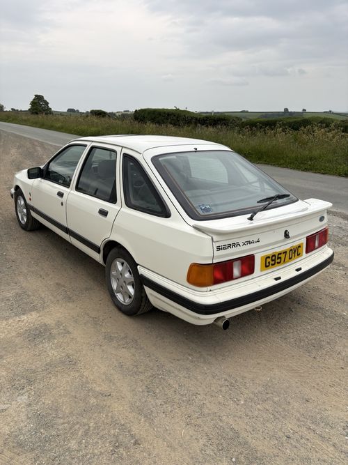 Ford Sierra XR4x4, 2.9 V6 EFI — image 3