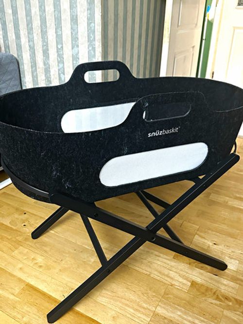 SnüzBaskit Black Oval Moses Basket Set with Stand, Moses Basket, Boys & Girls