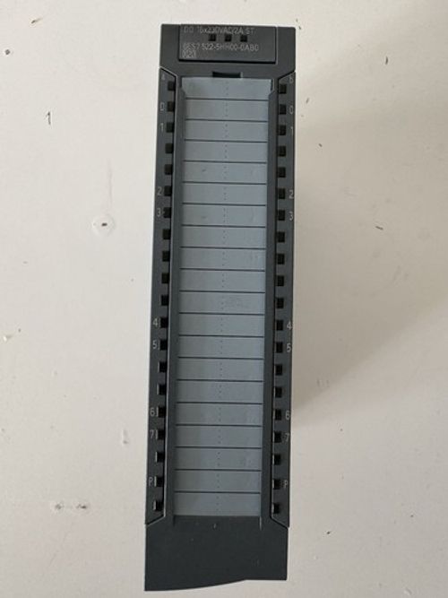 SIEMENS SIMATIC 6ES7522-5HH00-0AB0 Digital Output Module