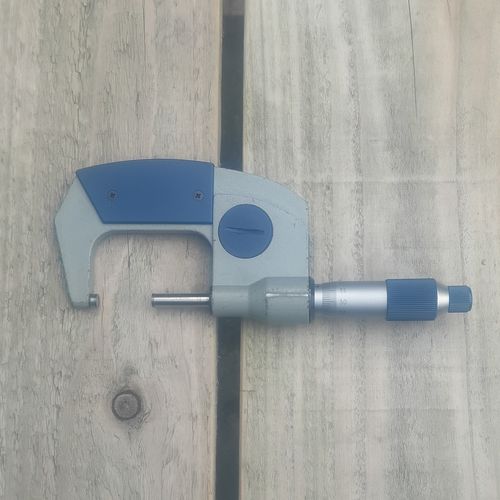 Moore & Wright IP54 Digital Outside Micrometer 25-50mm 0.001mm — image 2
