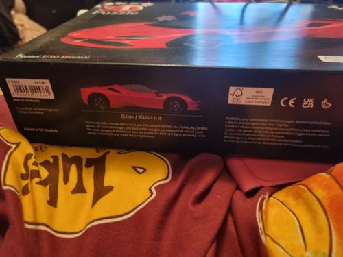 Ravensburger Ferrari SF90 Stradale 3D Puzzle Red/Black 15-25pcs Age 18+ — image 4